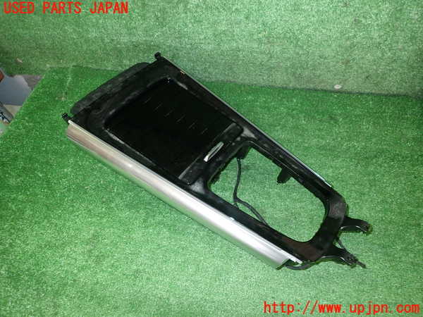 2UPJ-43797549] ベンツ GLA180(247784M) H247系 コンソール 中古 【ジャンク品】_m0001.jpg