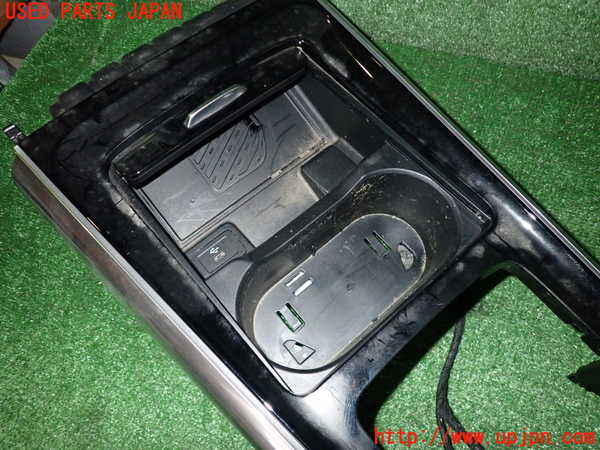 2UPJ-43797549] ベンツ GLA180(247784M) H247系 コンソール 中古 【ジャンク品】_m0002.jpg