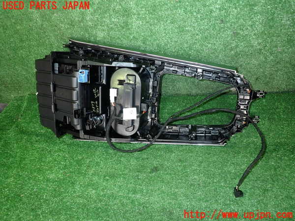 2UPJ-43797549] ベンツ GLA180(247784M) H247系 コンソール 中古 【ジャンク品】_m0003.jpg