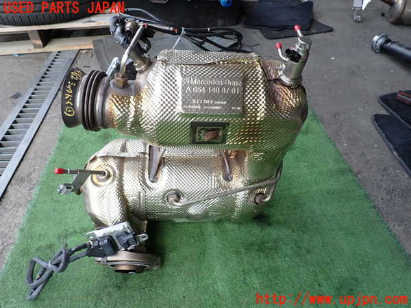 2UPJ-43822661]ベンツ GLA200 d 4MATIC(247713M)触媒1 中古 (H247)_m0001.jpg