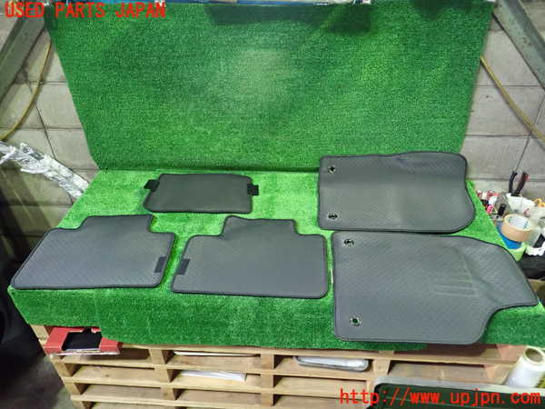 1UPJ-43847800]ジープ・グランドチェロキー(WK36)フロアマット 中古_m0003.jpg