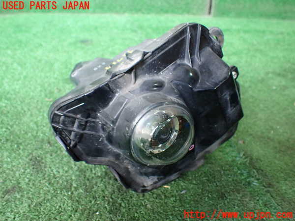 1UPJ-43851180]レクサス・IS300h(AVE30)右フォグ 中古_m0001.jpg