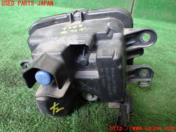 1UPJ-43851182]レクサス・IS300h(AVE30)左フォグ 中古_m0002.jpg