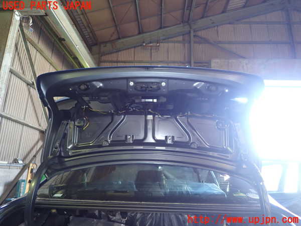 1UPJ-43861500]BMW 320i(3B20 F30)トランク 中古_m0004.jpg