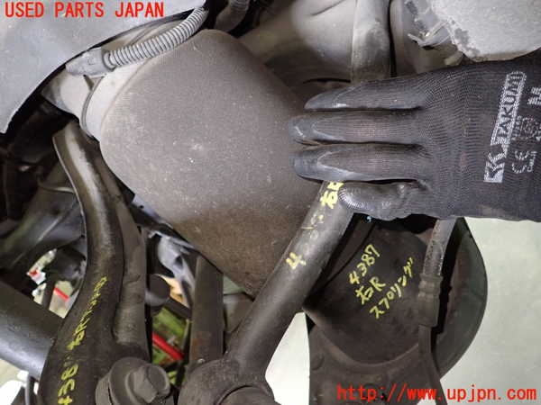 1UPJ-43875100]ジープ・グランドチェロキー(WK36TA)右リアスプリング 中古_m0001.jpg