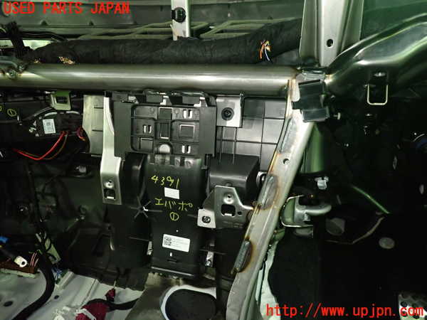 1UPJ-43916081]ベンツ GLA200 d 4MATIC(247713M)(H247)エバポレーター1 中古_m0003.jpg