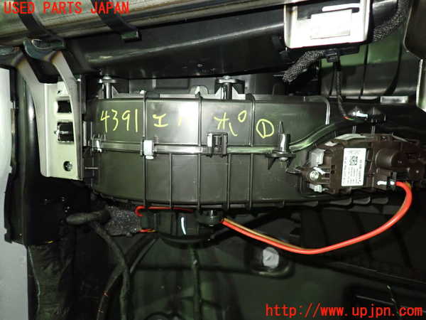 1UPJ-43916081]ベンツ GLA200 d 4MATIC(247713M)(H247)エバポレーター1 中古_m0004.jpg