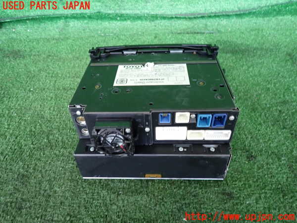 2UPJ-43926500]レクサス・IS F(USE20)CD&MDプレイヤー 中古_m0002.jpg