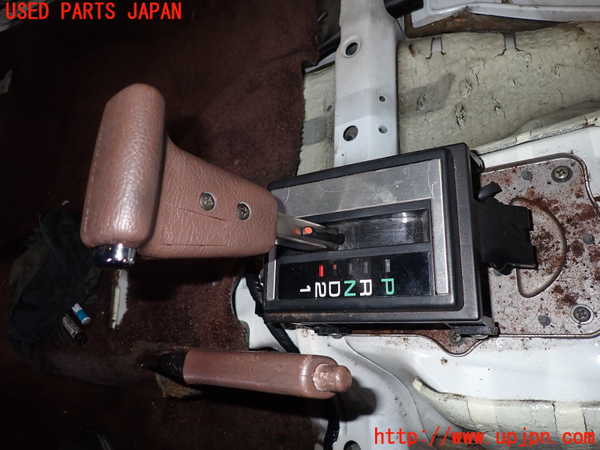 2UPJ-43937555]グロリア ワゴン(WY30)ATシフトレバー 中古_m0002.jpg
