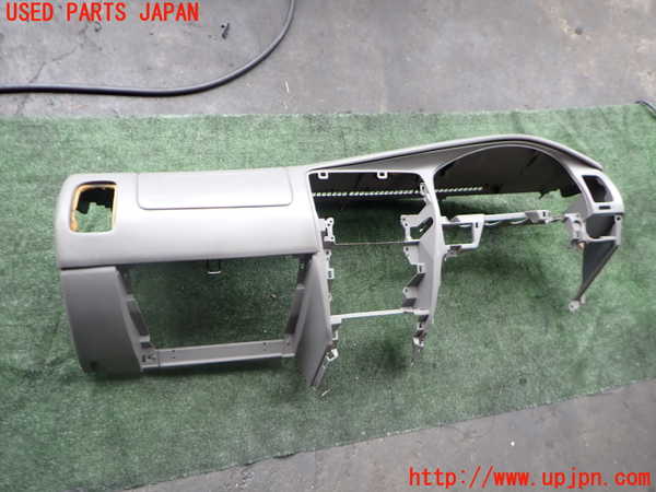 2UPJ-43997505]ハイラックスサーフ(RZN185W)ダッシュボード ジャンク_m0001.jpg
