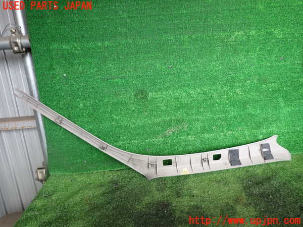 2UPJ-43997660]ハイラックスサーフ(RZN185W)左フロントピラートリム 中古_m0002.jpg