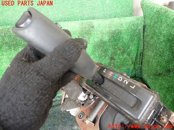 1UPJ-44067555]ハイラックスサーフ(KZN185W)ATシフトレバー 中古_m0002.jpg