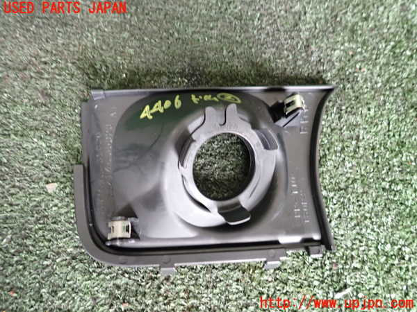 1UPJ-44067692]ハイラックスサーフ(KZN185W)内装トリム類2 中古_m0002.jpg