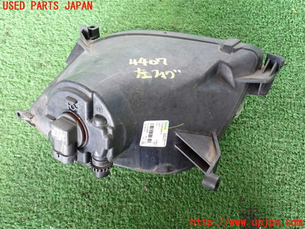 2UPJ-44071182]ポルシェ・カイエン S(9PA00A)左フォグ 中古_m0003.jpg