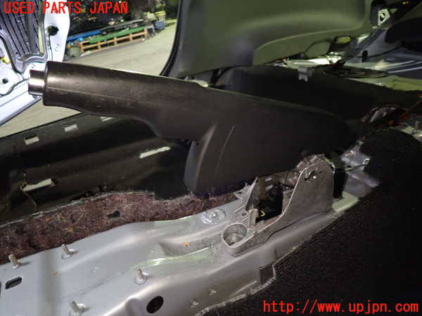 1UPJ-44097550]アウディ・TT クーペ(8JCCZF)サイドブレーキレバー 中古_m0001.jpg