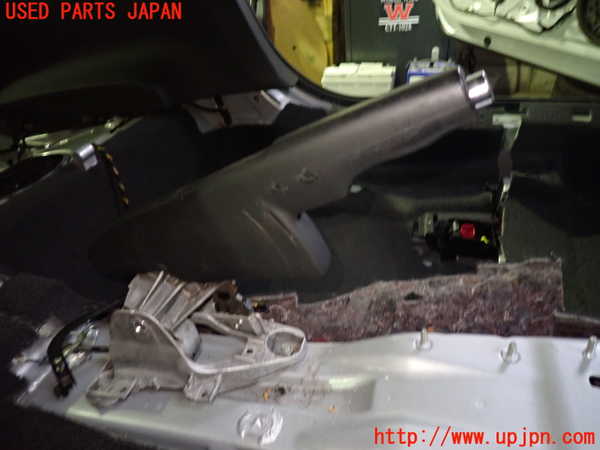 1UPJ-44097550]アウディ・TT クーペ(8JCCZF)サイドブレーキレバー 中古_m0002.jpg