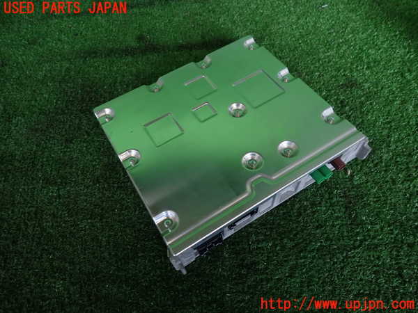 2UPJ-44146660]アウディ・A4 アバント(8WCYRF)TVチューナー 中古_m0002.jpg