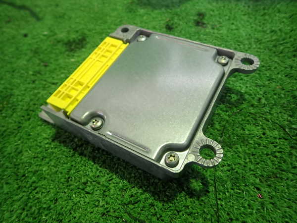 1UPJ-44246145]VW ルポGTI(6EAVY)エアバッグコンピューター 中古_m0003.jpg