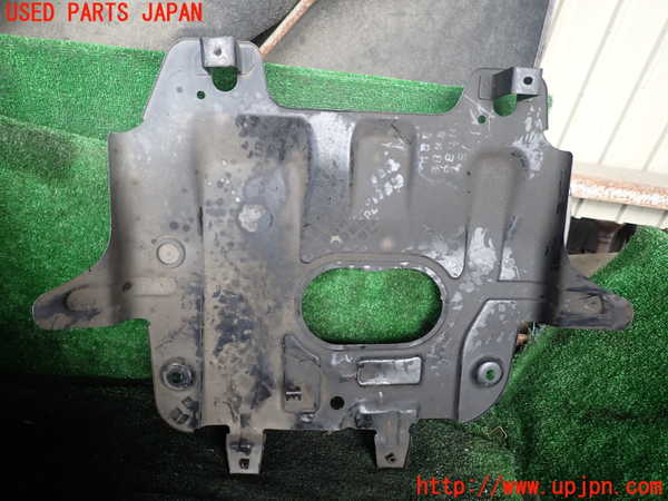 1UPJ-44292170]ハイラックスサーフ(TRN215W)エンジンアンダーカバー 中古_m0003.jpg