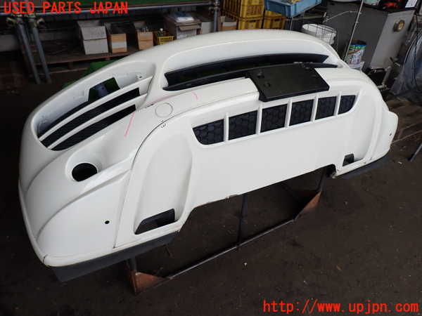 2UPJ-44351010]ポルシェ・カイエン(92AM5502)フロントバンパー 中古_m0004.jpg