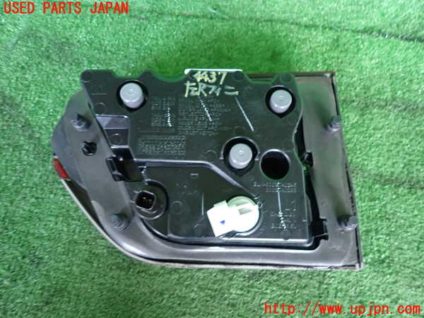 2UPJ-44371552]ジープ・グランドチェロキー(WK36TA)左リアフィニッシャー 中古_m0002.jpg
