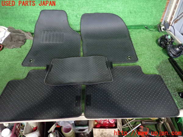 2UPJ-44387800]ジープ・グランドチェロキー(WK36TA)フロアマット 中古_m0004.jpg