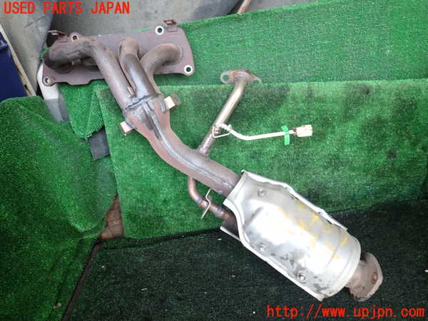 1UPJ-44512041]レクサス・RC300h(AVC10)エキマニ1 触媒 マニバーター 中古_m0001.jpg
