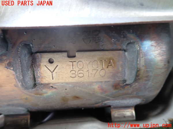 1UPJ-44512041]レクサス・RC300h(AVC10)エキマニ1 触媒 マニバーター 中古_m0003.jpg