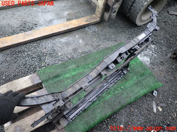 1UPJ-44551041]アウディ・Q5(8RCDNF)コアサポート 中古_m0002.jpg