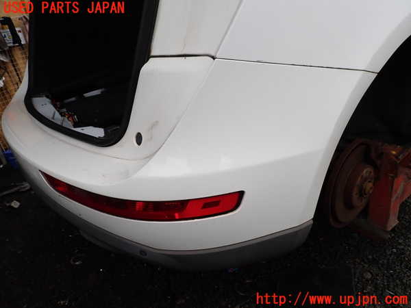 1UPJ-44551610]アウディ・Q5(8RCDNF)リアバンパー 中古_m0003.jpg