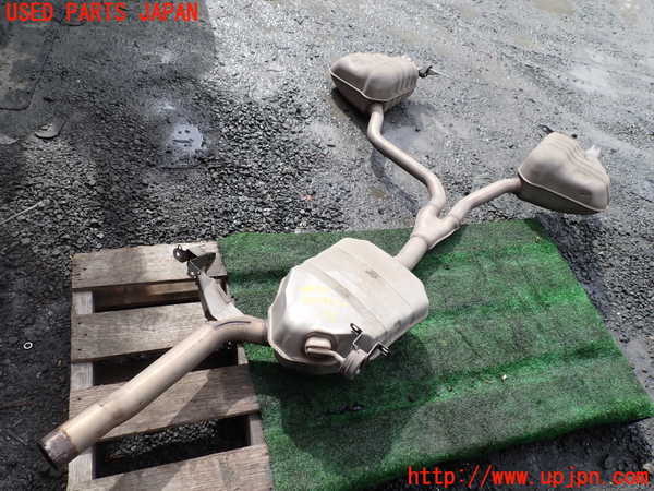 1UPJ-44552671]アウディ・Q5(8RCDNF)リアマフラー1 中古_m0001.jpg