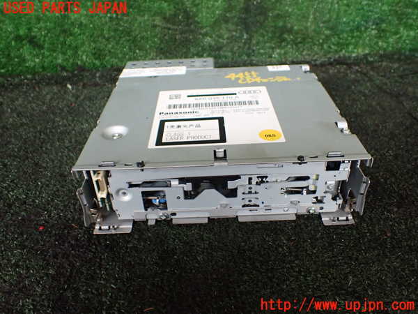 1UPJ-44556505]アウディ・Q5(8RCDNF)CDチェンジャー (ジャンク品) 中古_m0001.jpg