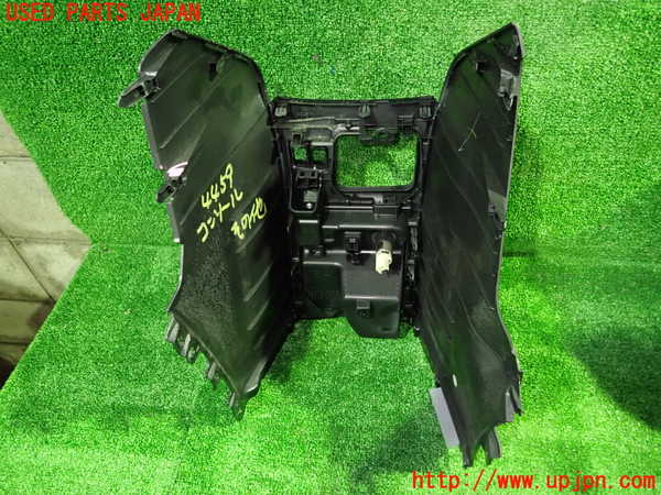 1UPJ-44597549]エスクァイア(ZRR80G)コンソール 中古_m0003.jpg