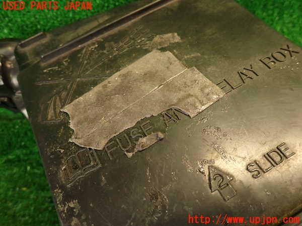 2UPJ-44626741]アバルト・595(312142)ヒューズボックス1(EGルーム内助手席側) 中古_m0002.jpg