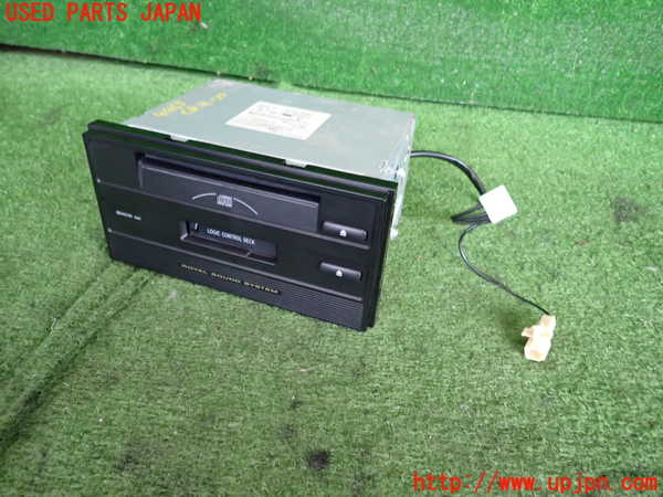 2UPJ-44636495]クラウン エステート(JZS171W)CD&カセットプレイヤー 中古_m0001.jpg