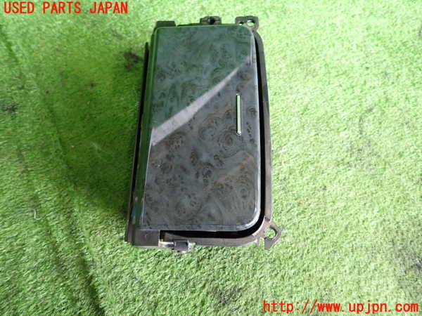 2UPJ-44637810]クラウン エステート(JZS171W)ドリンクホルダー 中古_m0001.jpg