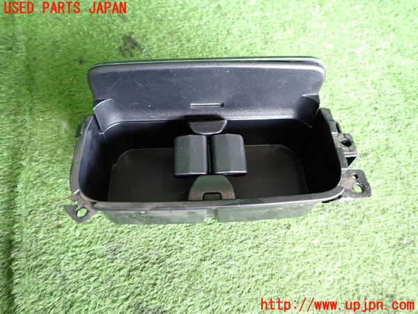 2UPJ-44637810]クラウン エステート(JZS171W)ドリンクホルダー 中古_m0003.jpg