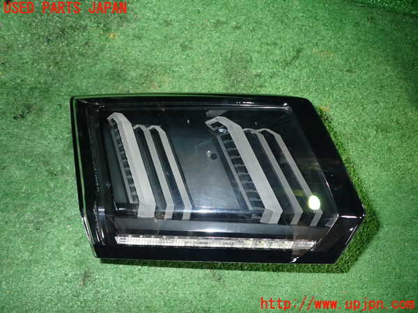 1UPJ-44661552]プジョー・3008(P845G06H)左リアフィニッシャー 中古_m0001.jpg