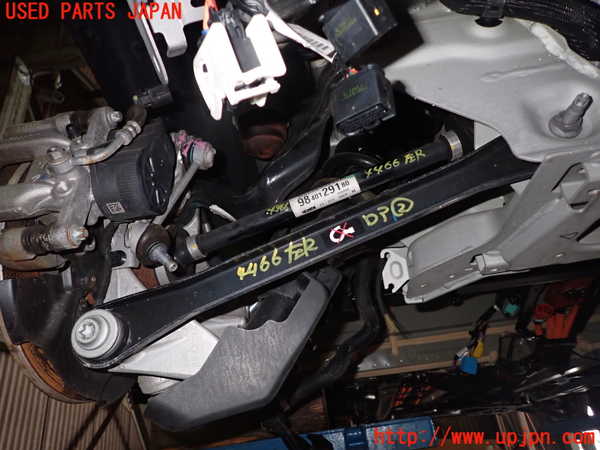 1UPJ-44665227]プジョー・3008(P845G06H)左リアロアアーム2 中古_m0001.jpg