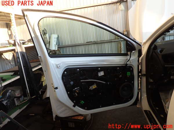 2UPJ-44761260]ボルボ・V40(MB4154T)左前ドア 中古 (AGC AUTOMOTIVE M25 43R-00049)_m0004.jpg