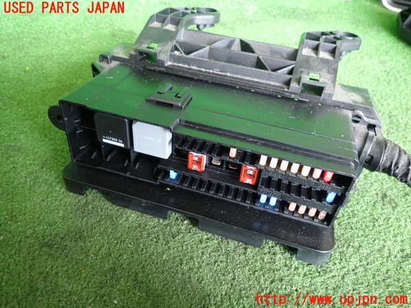 2UPJ-44766743]ボルボ・V40(MB4154T)ヒューズボックス3 中古 (室内 運転席側)_m0002.jpg