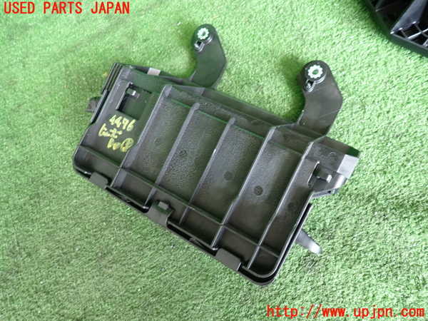 2UPJ-44766743]ボルボ・V40(MB4154T)ヒューズボックス3 中古 (室内 運転席側)_m0003.jpg
