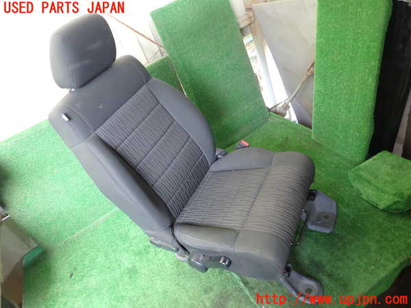 1UPJ-44837035]ジープ・ラングラー アンリミテッド(JK36L)運転席シート 中古_m0001.jpg