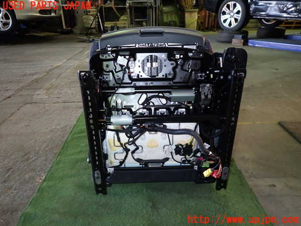 1UPJ-44917065]アウディ・A5 スポーツバック(F5CYRL)助手席シート 中古_m0005.jpg