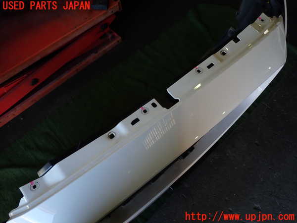 1UPJ-44971010]ジャガー・Eペイス(DF2XA)フロントバンパー 中古_m0003.jpg