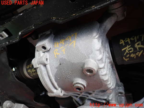 1UPJ-44974355]ジャガー・Eペイス(DF2XA)リアデフ 中古_m0001.jpg