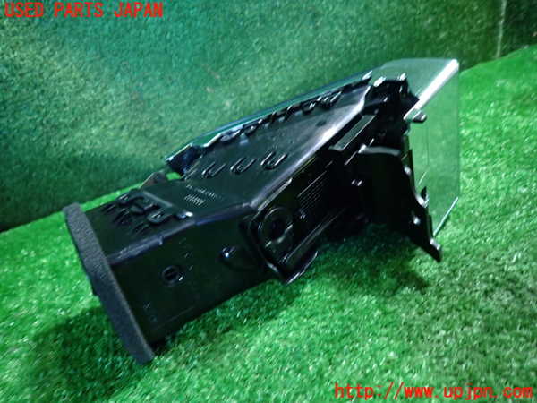 1UPJ-44977526]ジャガー・Eペイス(DF2XA)エアコン吹き出し口1 (右) 中古_m0003.jpg