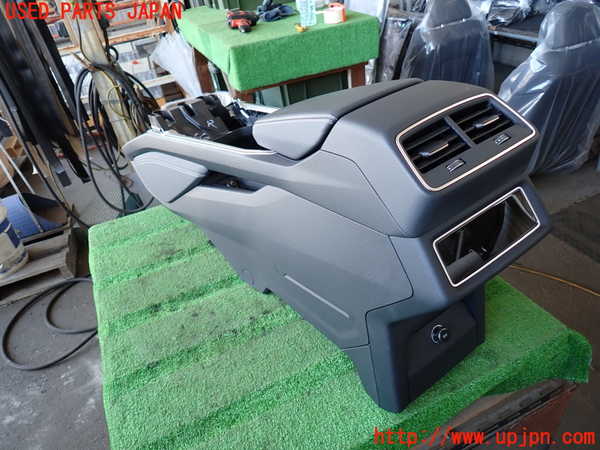 2UPJ-45147540]アウディ・e-tron スポーツバック(GEEAS)センターコンソール 中古_m0003.jpg