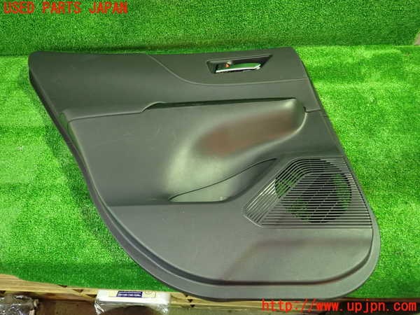1UPJ-45191324]ハリアー(MXUA80)左後ドア内張り 中古_m0001.jpg