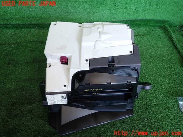 2UPJ-45376239]BMW 320i(5F20)メーター・その他 中古_m0002.jpg